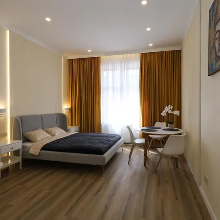 Berkocsis * Budapešť