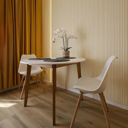 Berkocsis * Budapest